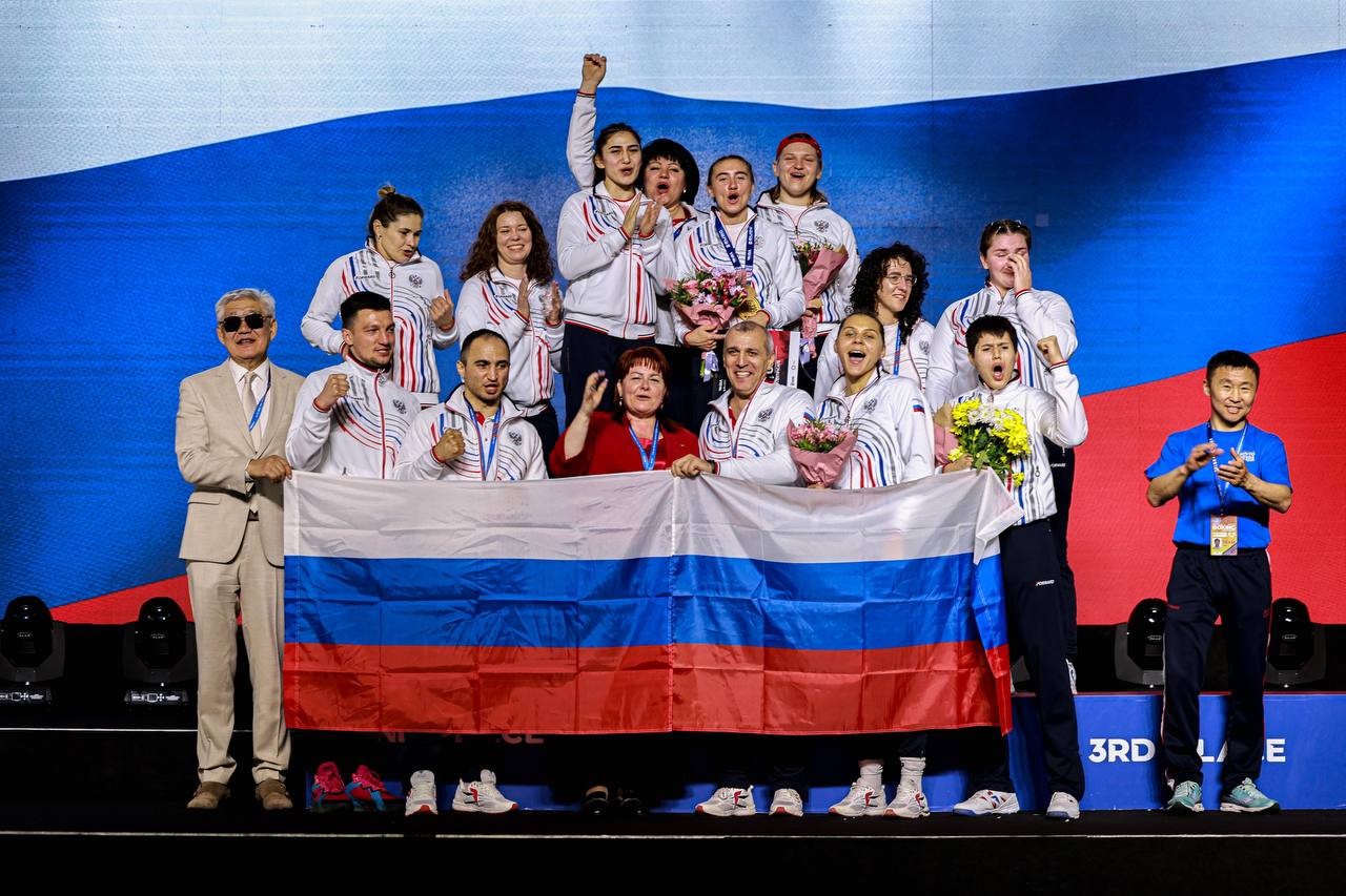 Сборная России не оставила шансов соперникам в общекомандном медальном зачете