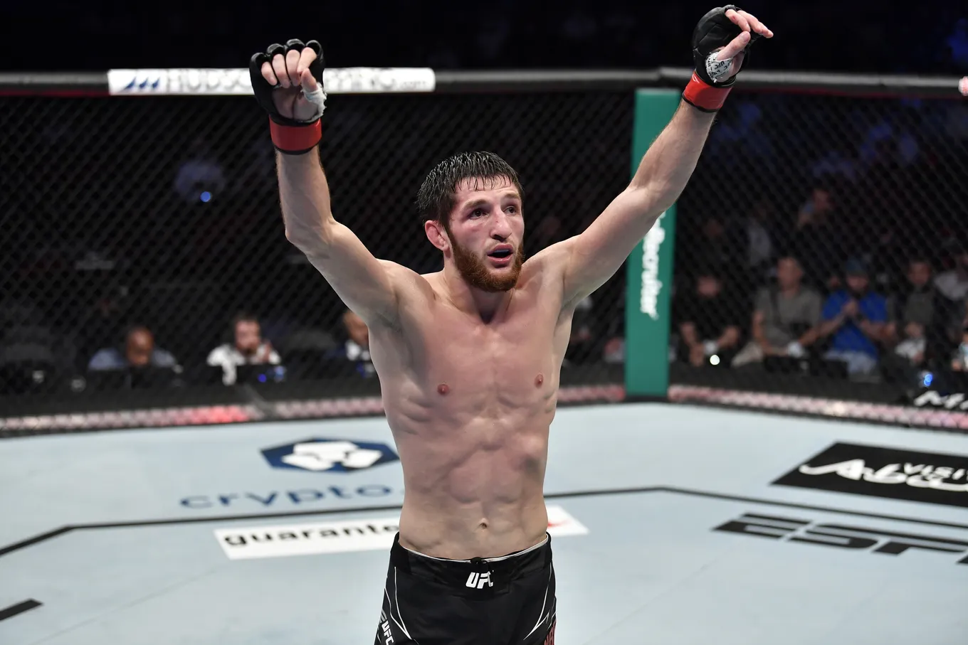 Тагир Уланбеков одержал вторую победу в UFC