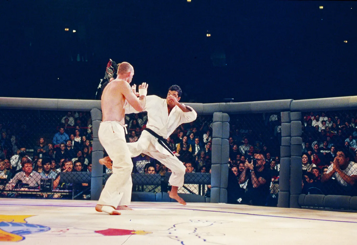 Первый турнир UFC