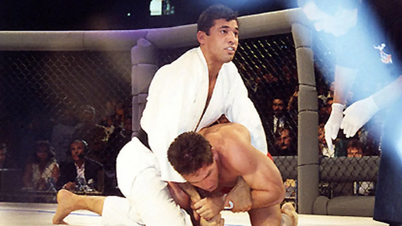 Первый турнир UFC