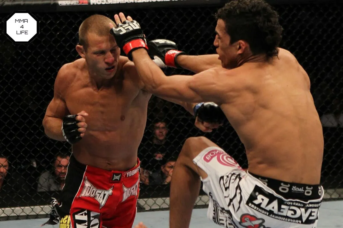 Серроне в UFC