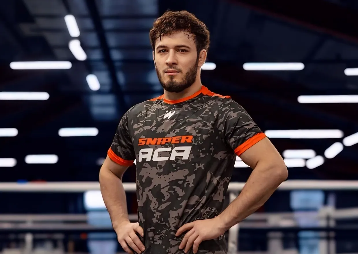 Анис Екубов