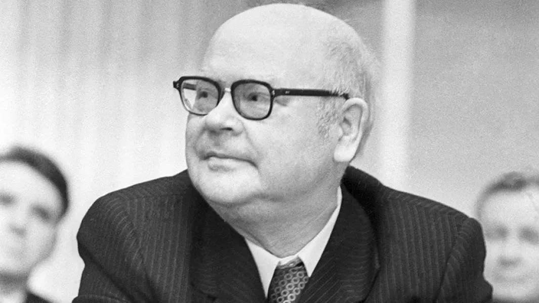 Анатолий Харлампиев