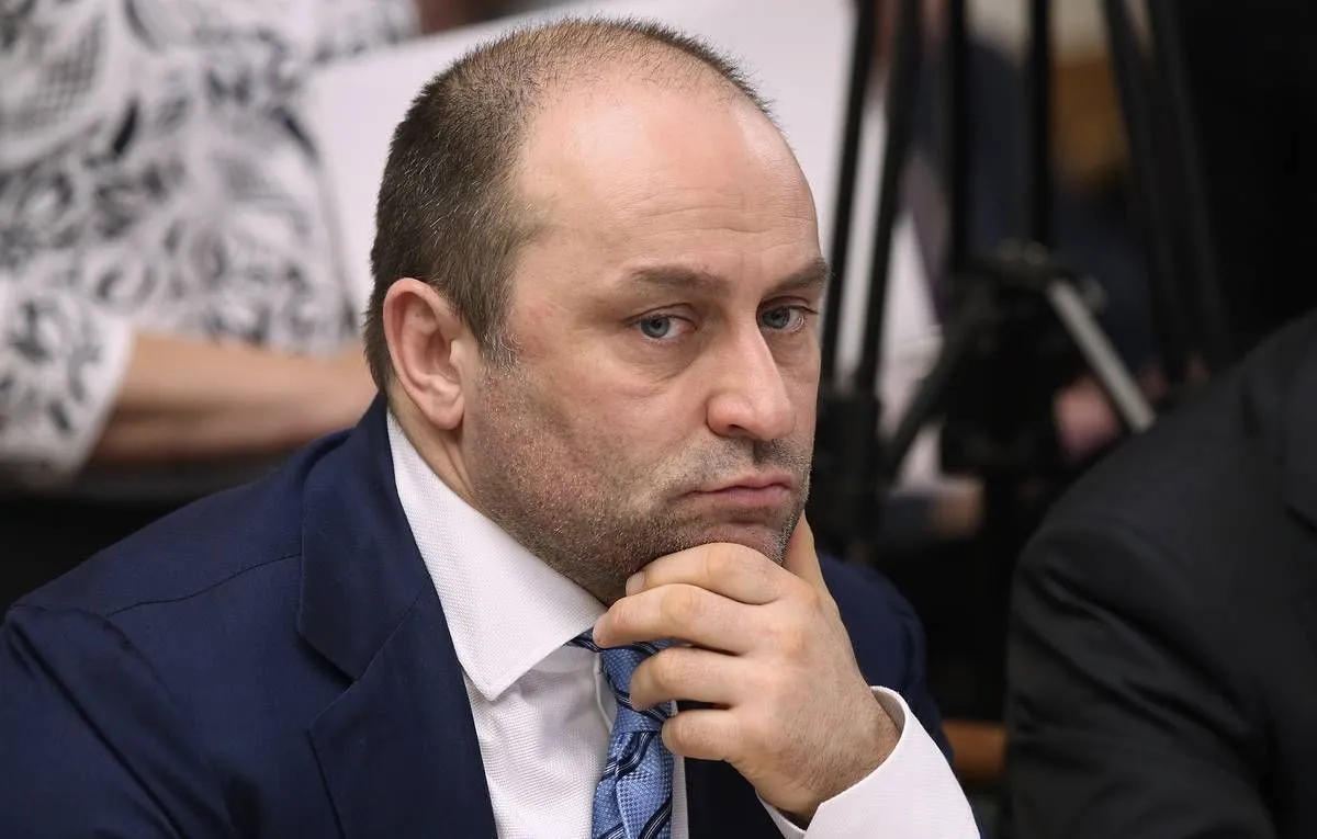 Дмитрий Свищев