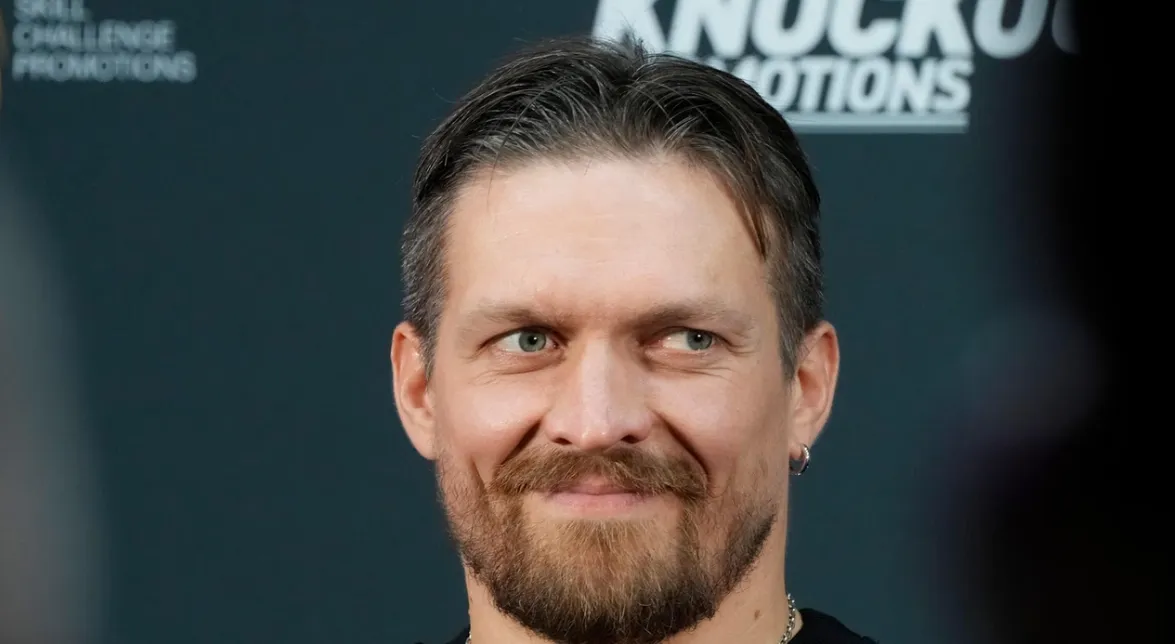 Александр Усик