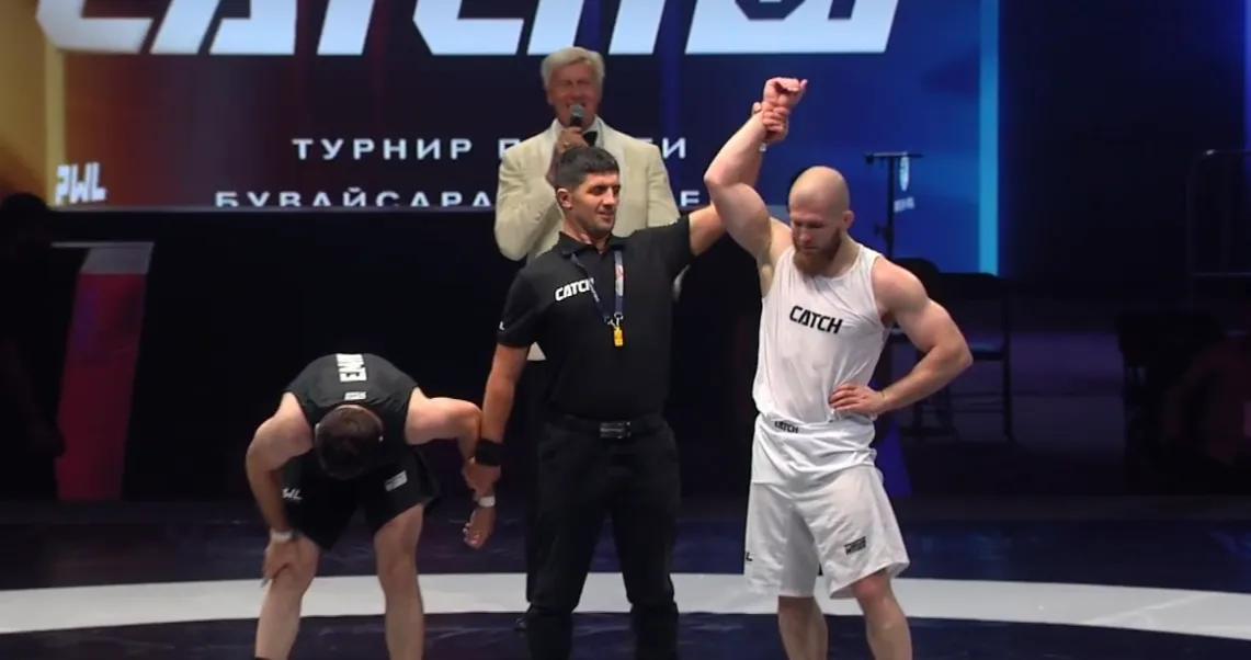 Юсуф Раисов победил Мухаммада Эминова