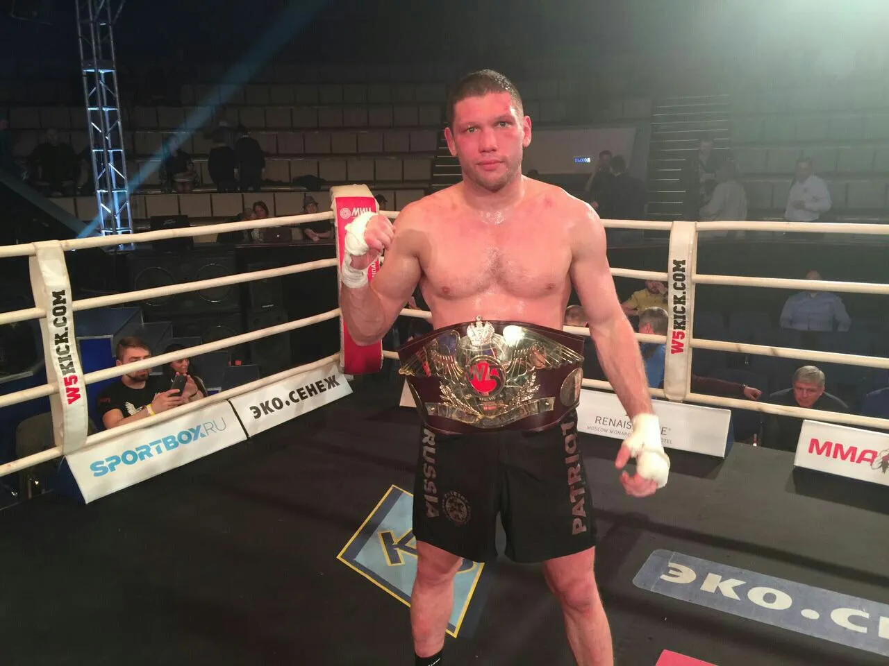 Александр Стецуренко