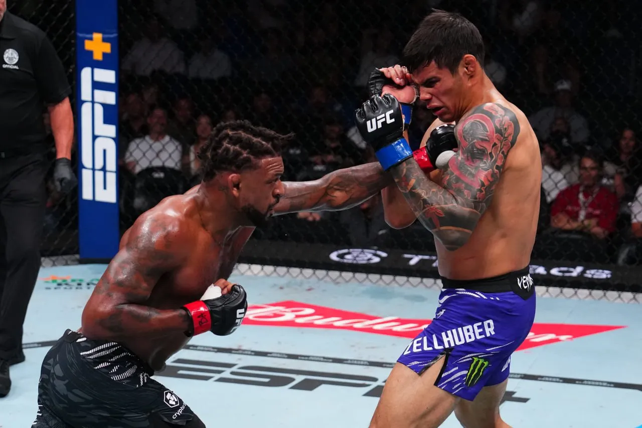 Майкл Джонсон побеждает Даниэля Зеллхубера на турнире UFC 318
