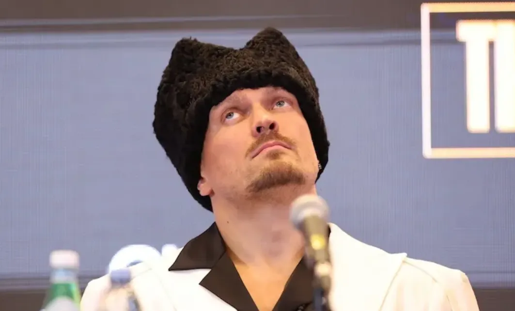 Александр Усик