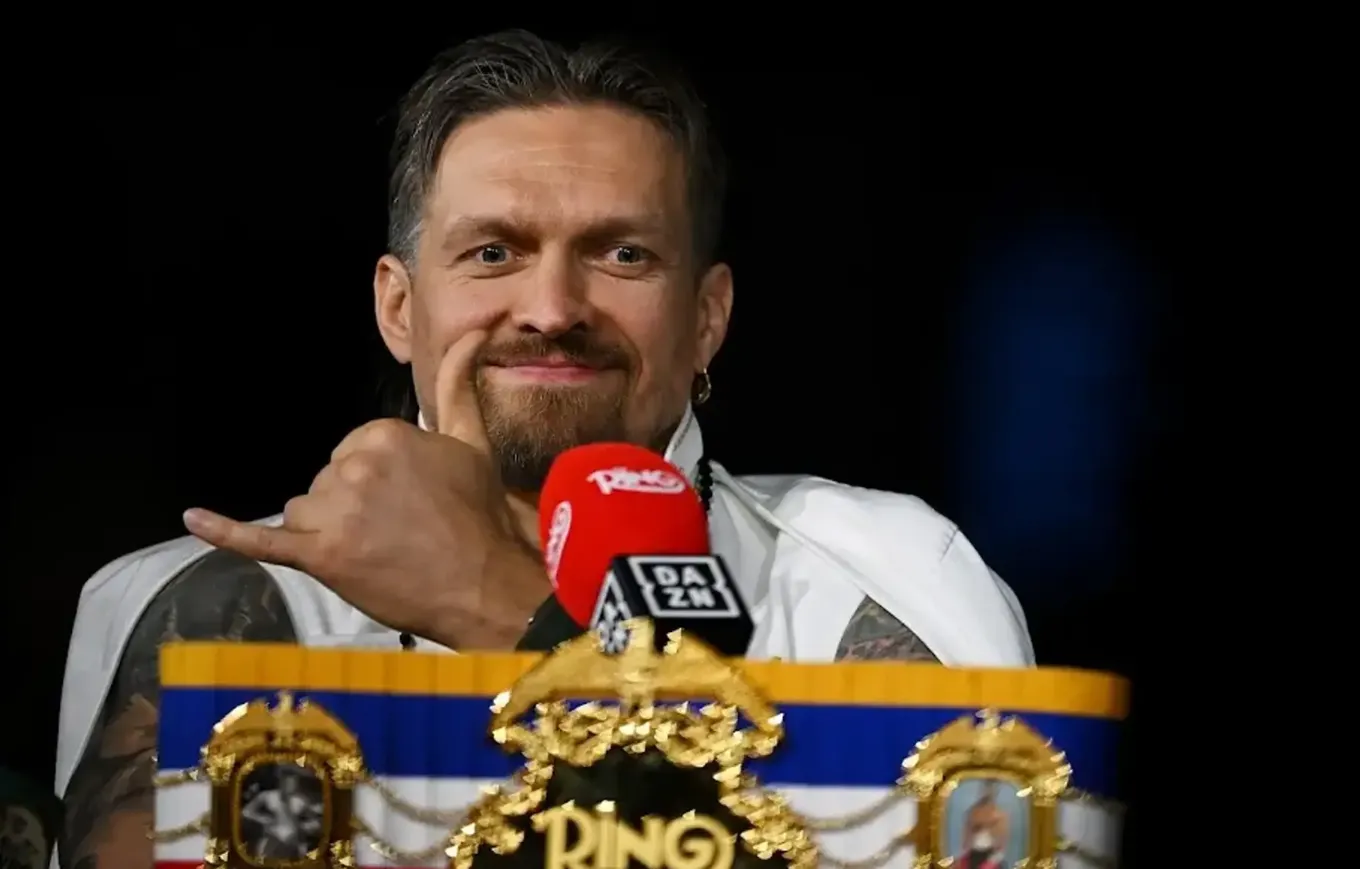 Александр Усик
