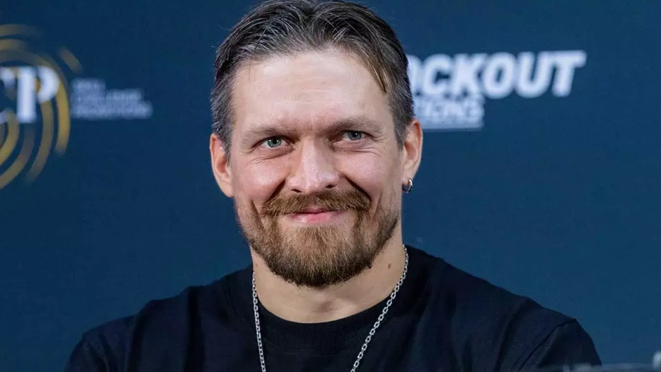 Александр Усик