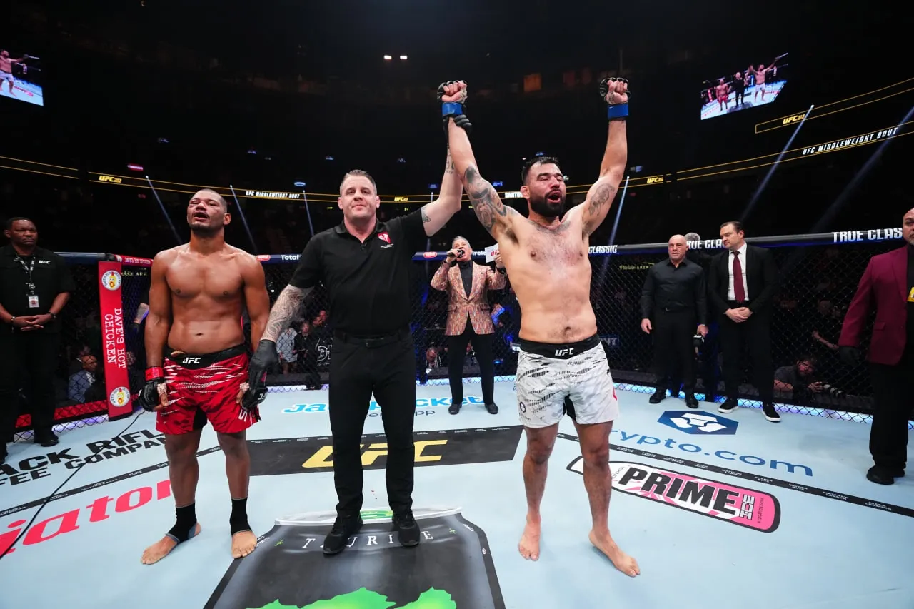 Осман Диаз одержал первую победу в UFC