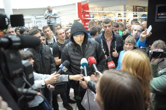 Александр Усик