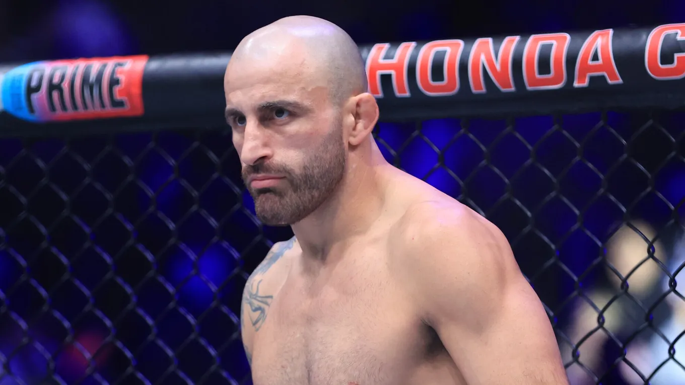 Александр Волкановски