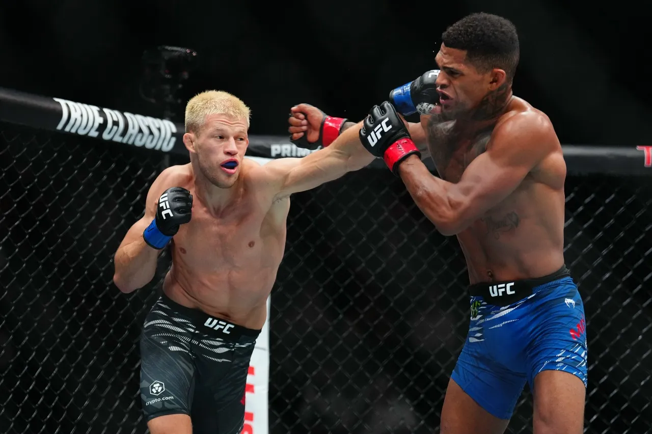 Якуб Виклаж начал свой путь в UFC с победы раздельным решением над Патчи Миксом