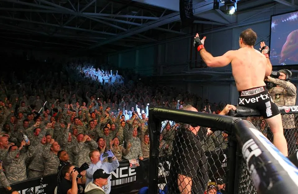 Боец Тим Кеннеди на турнире UFC: Fight for the Troops