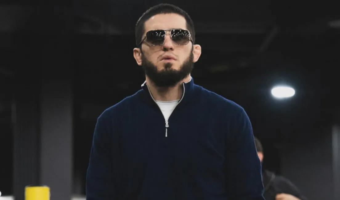 Ислам Махачев