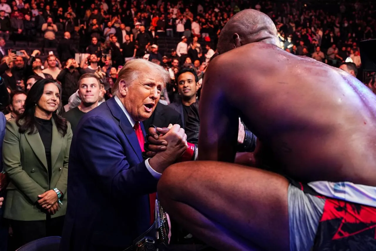 Дональд Трамп и Джон Джонс