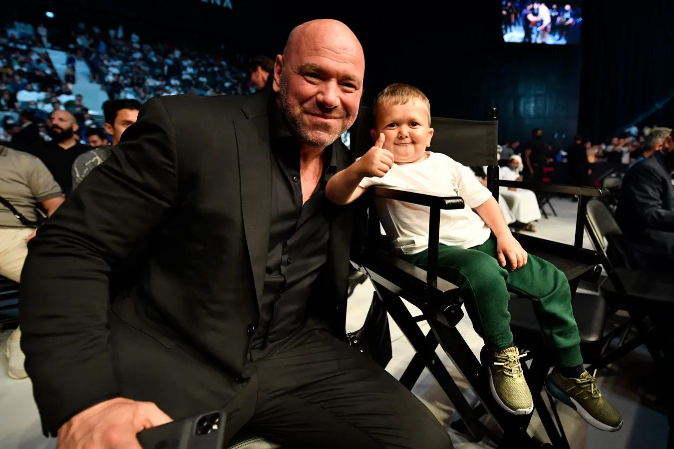 Глава UFC Дана Уайт и блогер Хасбик