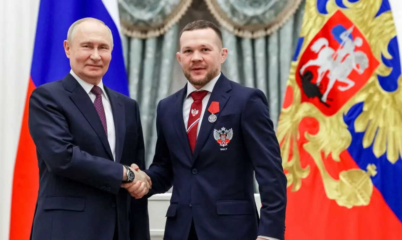 Владимир Путин и Петр Ян