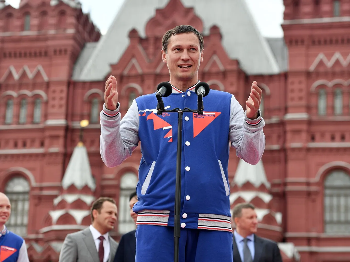 Олег Саитов