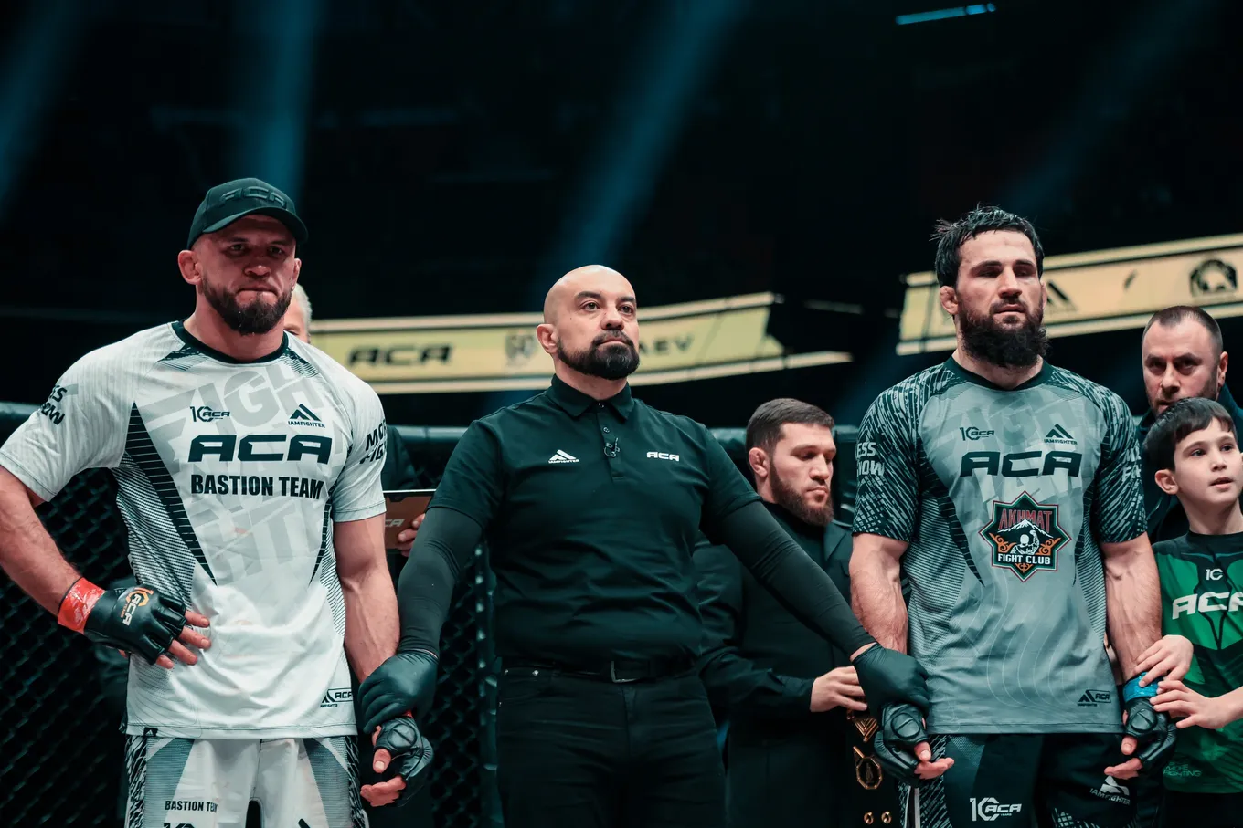 В первом бою Вагаев убедительно победил Туменова по очкам и стал новым чемпионом лиги ACA
