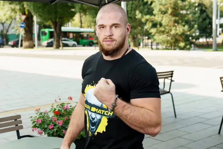 Артем Резников