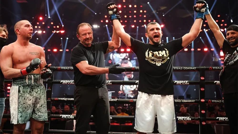 На турнире Triller: Triad Combat Туменов победил Сигмона