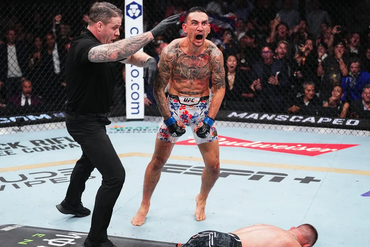 Макс Холлоуэй получил 600 000 долларов бонусами на UFC 300