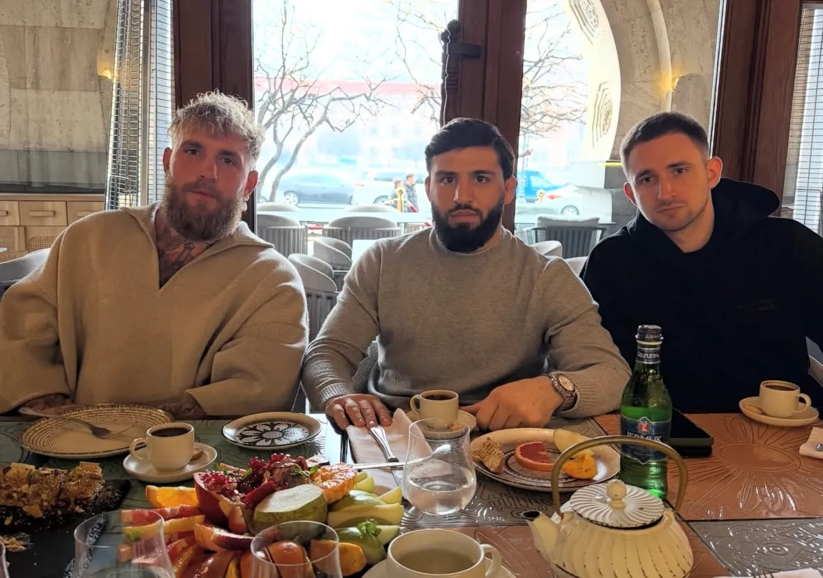 Джейк Пол, Арман Царукян и Михаил Литвин