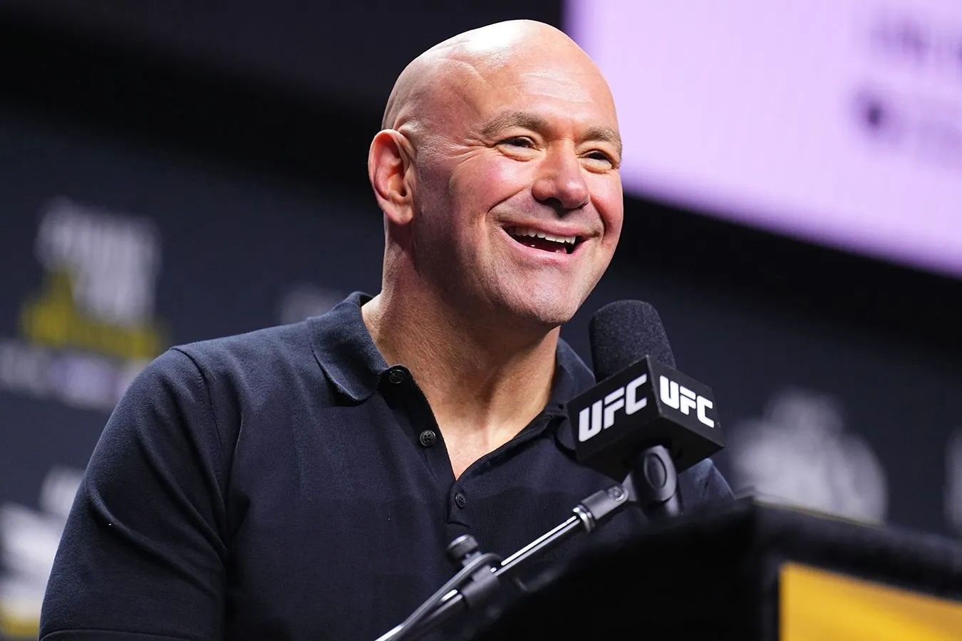 Обычное выражение лица Даны Уайта, когда он слышит о конкурентах UFC