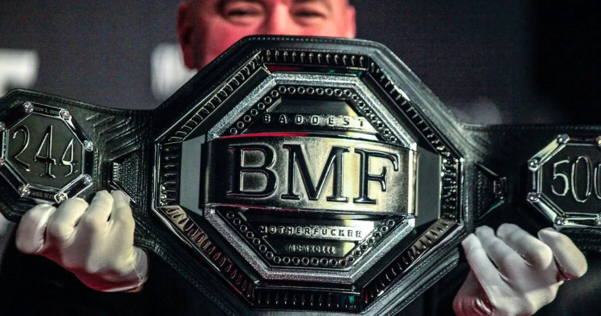 Дана Уайт презентует пояс BMF