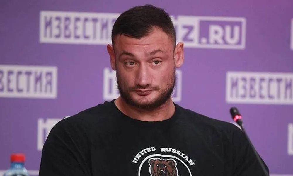 Гаджи Автомат – Иван «Огнеборец» Смирнов: это кулачка, значит, мисс-матч. Прогноз и ставки на бой 8 ноября