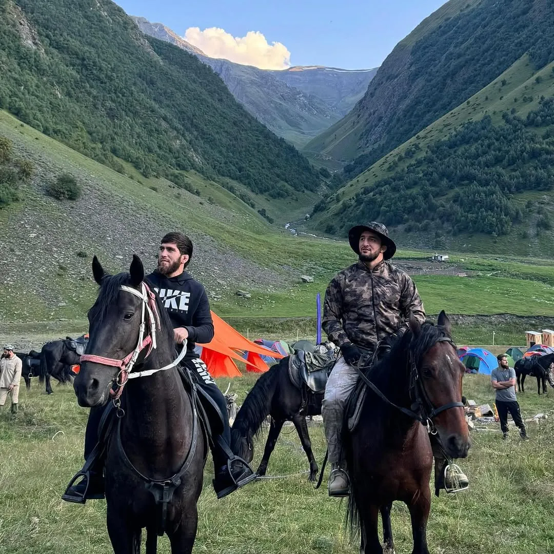 Заур Угуев и Абдулрашид Садулаев