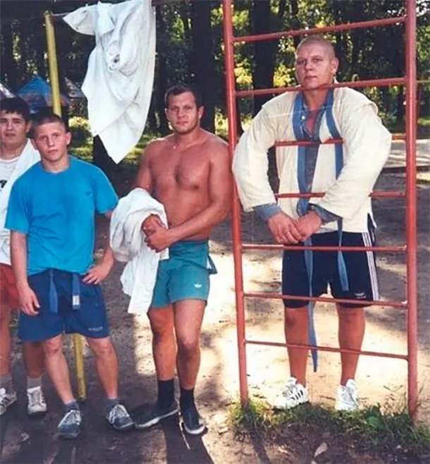 Федор Емельяненко с друзьями