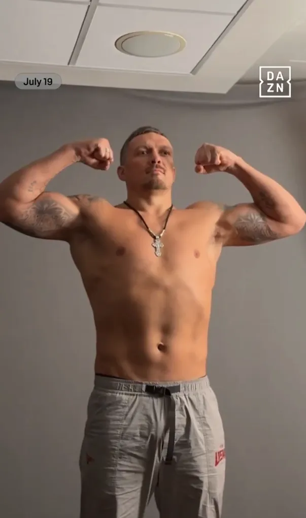 Александр Усик