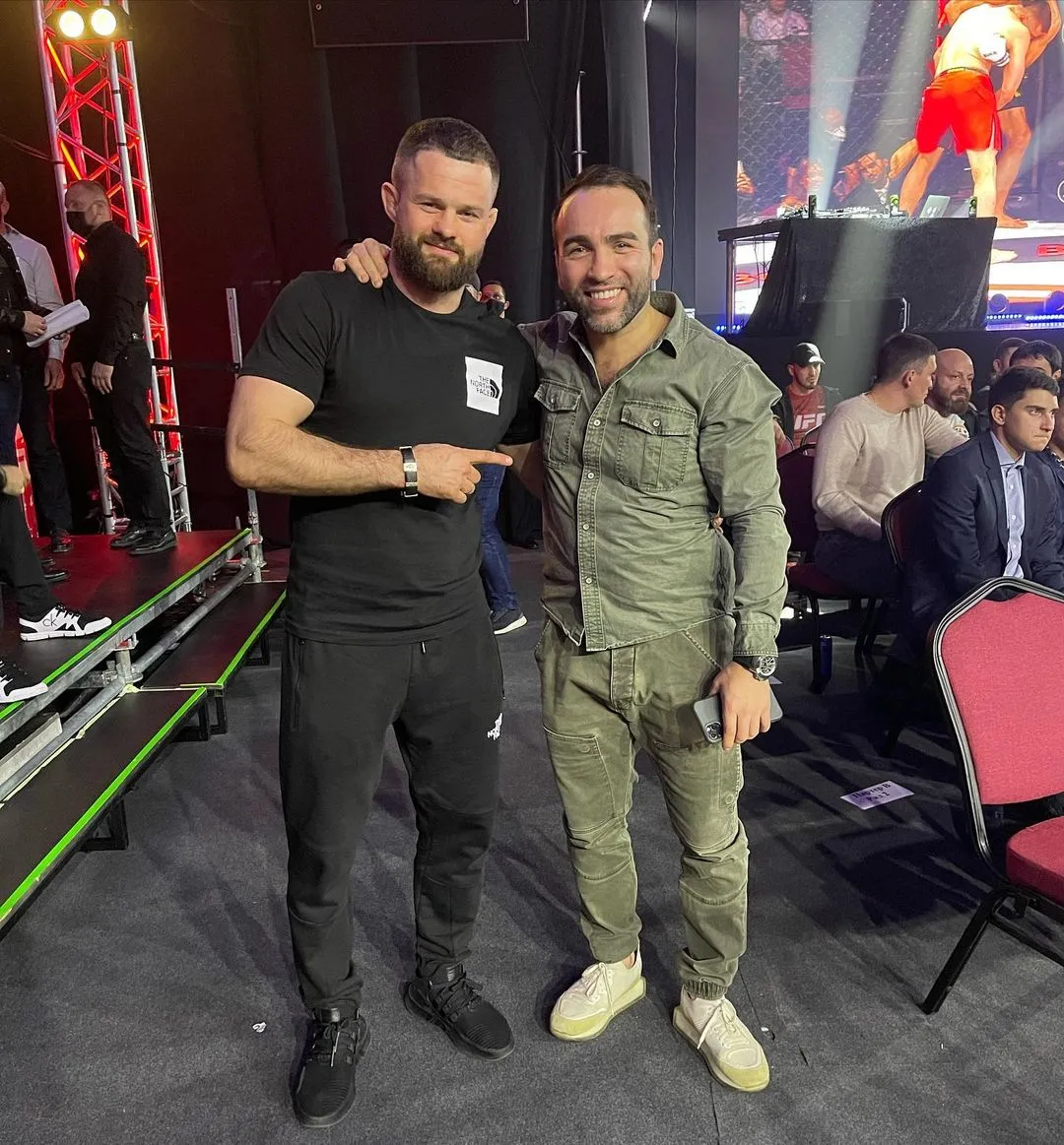 Дмитрий Бикрёв и президент AMC Fight Nights Камил Гаджиев