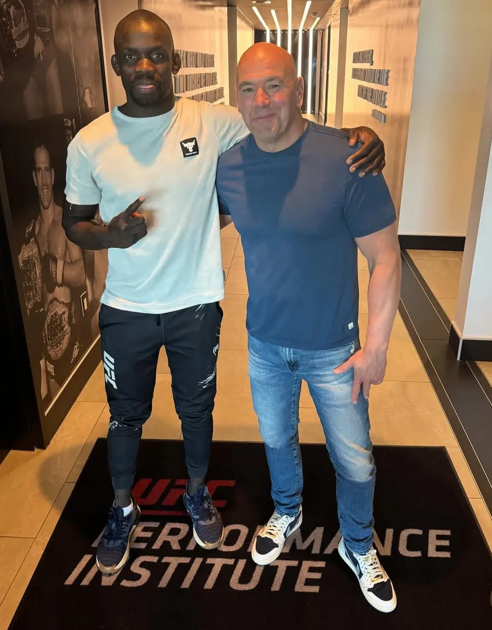 Темба Горимбо и босс UFC Дана Уайт