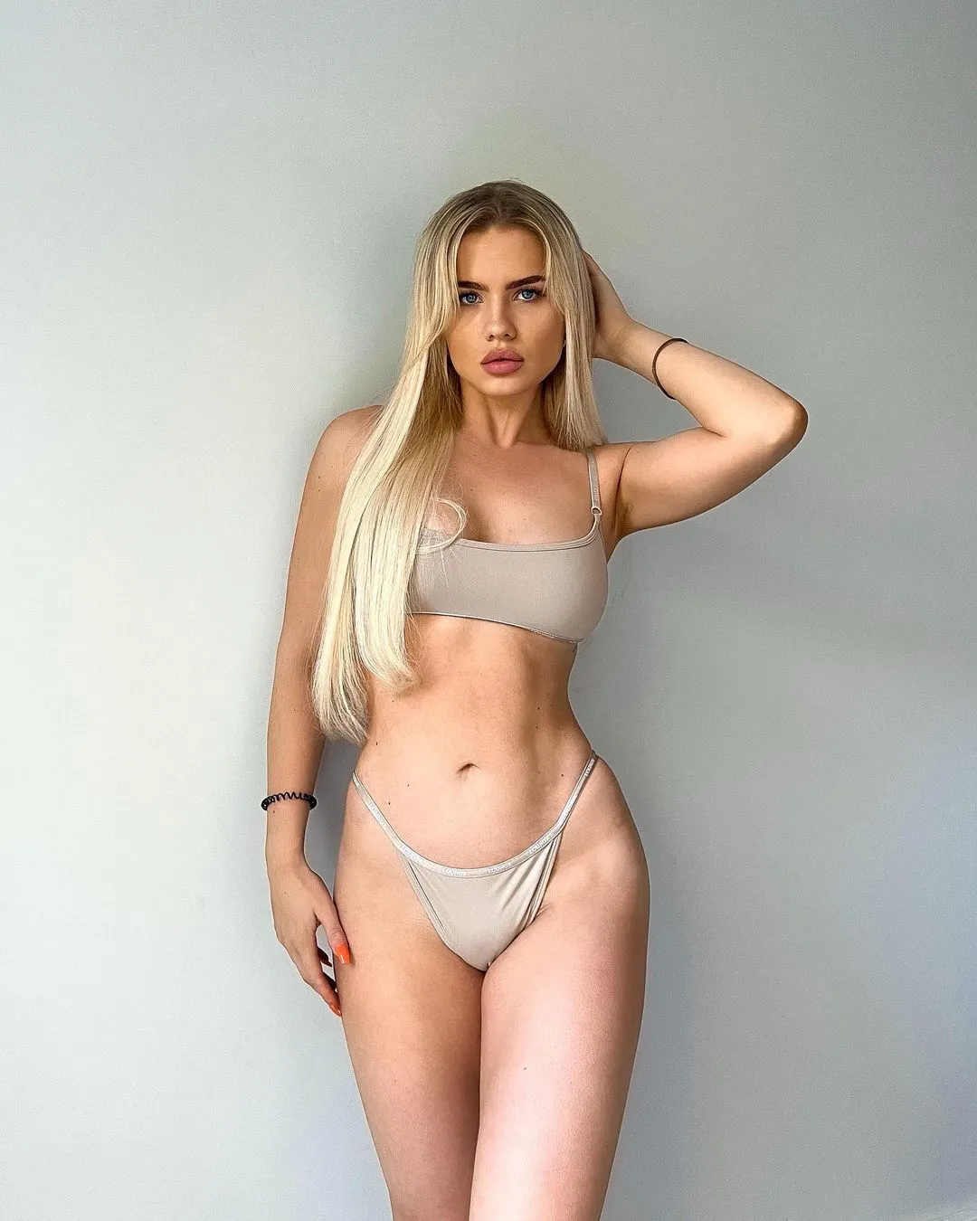 Даниэлла Хемсли