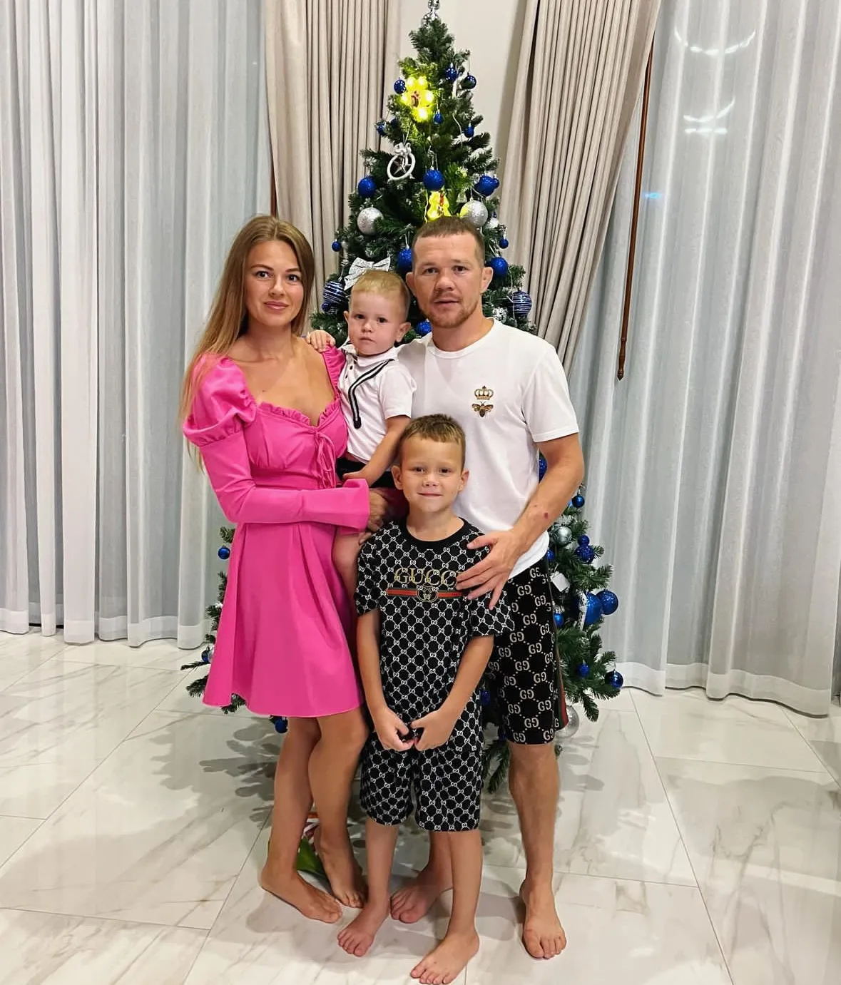 Петр Ян со своей семьей