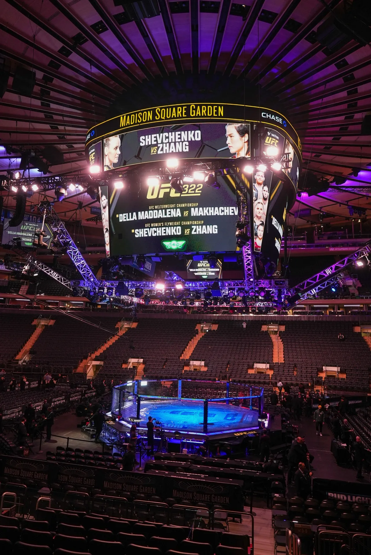 Арена Madison Square Garden готова к старту UFC 322