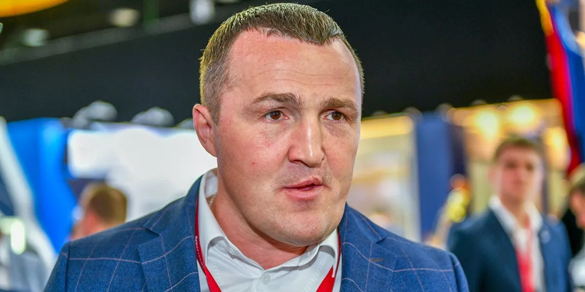 Денис Лебедев