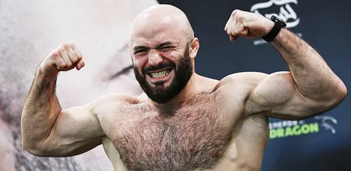 Магомед Исмаилов сделал вес перед боем с Владимиром Минеевым