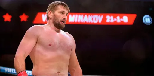 Виталий Минаков: хочу вернуть пояс Bellator