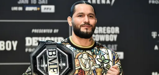Рафаэль дос Аньос призвал UFC лишить Хорхе Масвидаля пояса BMF