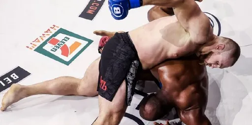 Тяжеловес Bellator Билостенный заявил, что в его углу в поединке с Арасом будет тренер Крылова