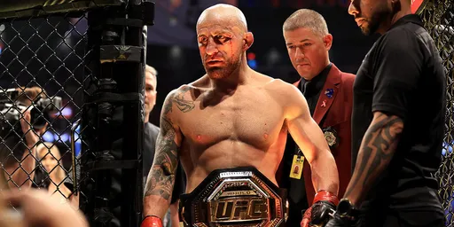 Тренер Волкановски: мы хотим лишить Махачева контроля и найти способ подниматься на ноги