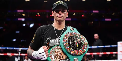 «Держи мой пояс в тепле». Бенн оставил послание чемпиону WBC Гарсии