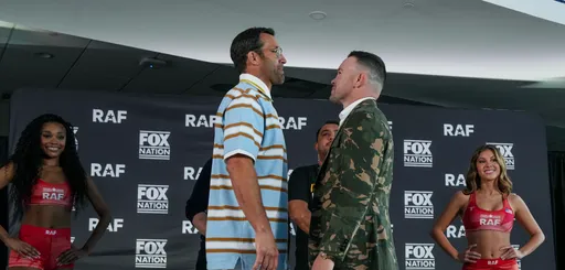 Ковингтон победил бывшего чемпиона UFC Рокхолда в главном событии турнира RAF 5