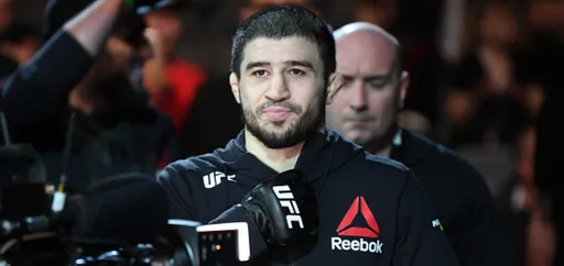 Хабилов назвал причину отмены своего поединка на Bellator 293